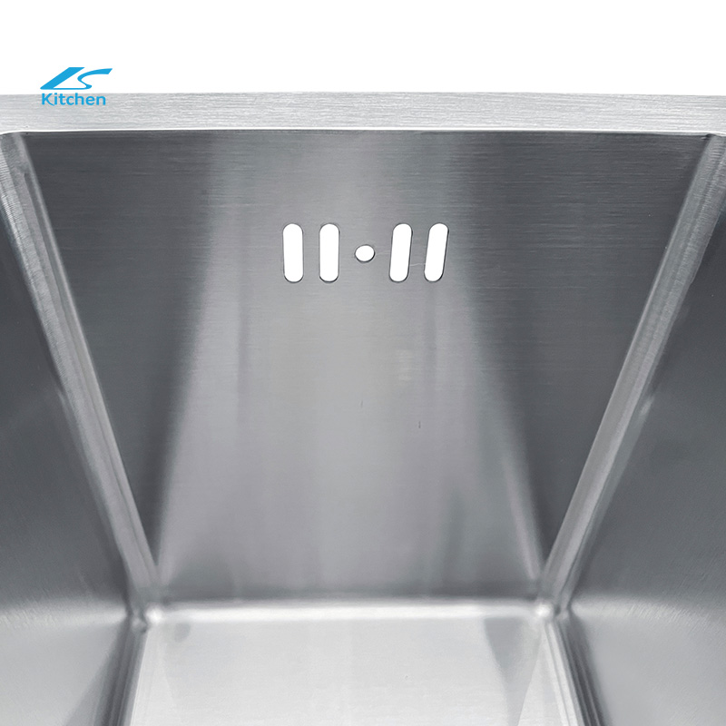 Small Silver SUS304 Stainless Steel Handmade Kitchen Sink – Rectangular Design, CE Certified